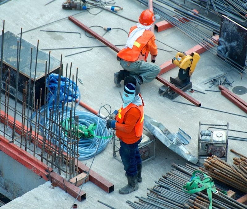How Do I Keep My Renovation Project on Budget in Florida? Professional renovation budget planning in Florida home